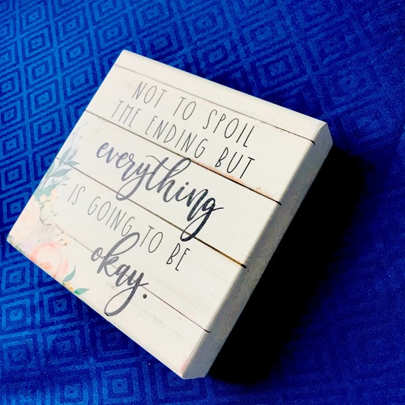 NWOT White Rustic Square Wood Sign - Picture 3 of 4